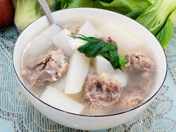 女人冬天手腳冰涼怎麼辦?記得吃6種食物讓身體“暖和”起來 女人冬天手腳冰涼怎麼辦?記得吃6種食物讓身體“暖和”起來