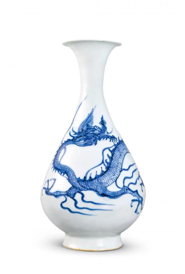 青花之王——元青花龍紋玉壺春瓶亮相第21屆全國文物藝術品博覽會