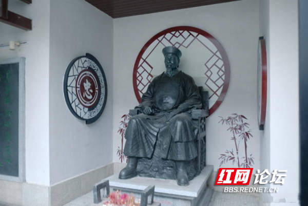 尋訪左宗棠:湘江夜話憶左公 尋訪左宗棠:湘江夜話憶左公