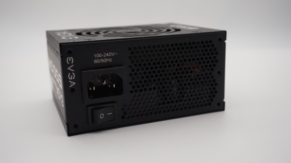 功能強勁散熱好 更適合學生攜帶 中鋼炮itx裝機 瞭解一下