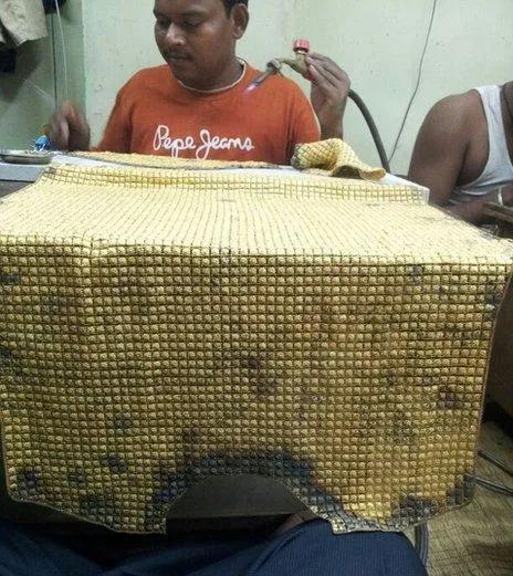 2012年印度土豪花1.27億盧比定製1件黃金襯衫，後來怎麼樣了？