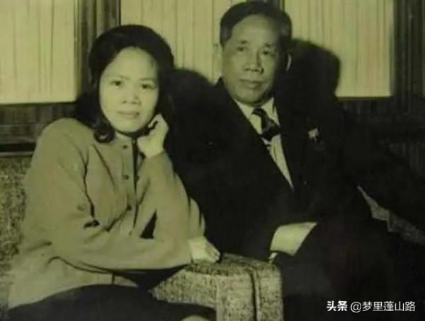 她是越南統治者黎筍的女兒，為了愛情嫁給外國教授，卻結局不幸