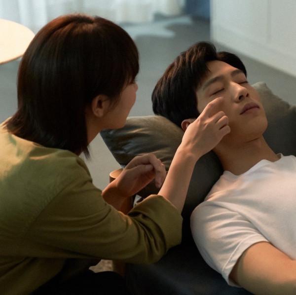 一部高顏值下飯的都市治癒甜寵劇來了,帥氣男愛上颯爽女 一部高顏值下飯的都市治癒甜寵劇來了,帥氣男愛上颯爽女