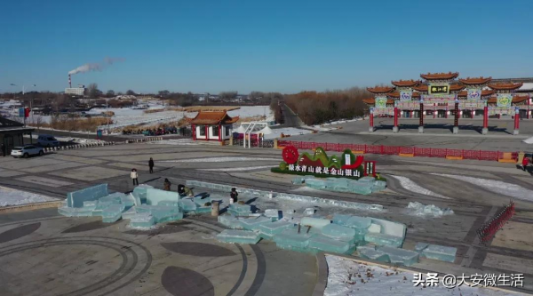 大型冰雕景觀落戶大安嫩江灣 大型冰雕景觀落戶大安嫩江灣