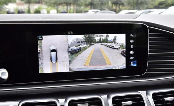 賓士GLS配置解讀，全尺寸豪華大七座SUV，實力表現如何