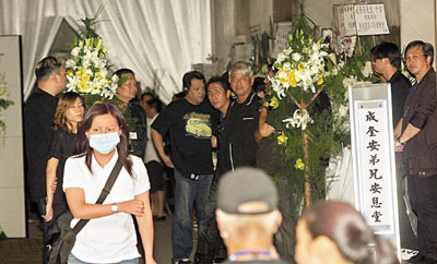 從月薪60萬到一天50萬，一生為人仗義的成奎安，卻唯獨痛恨周星馳