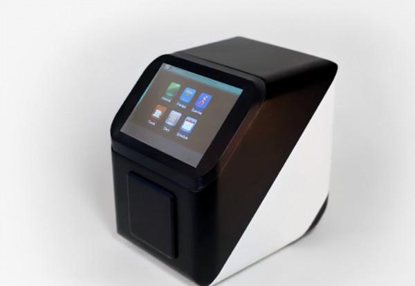 從“女版喬布斯”到“美國賈躍亭”，一個矽谷天才少女的墮落