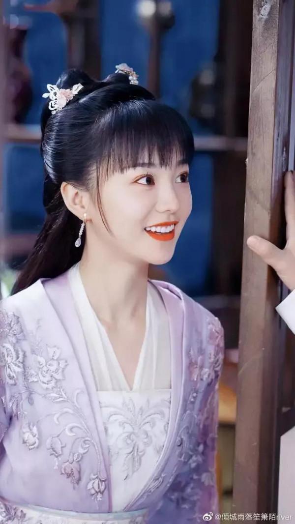 桌布 | 可愛唯美胡意璇