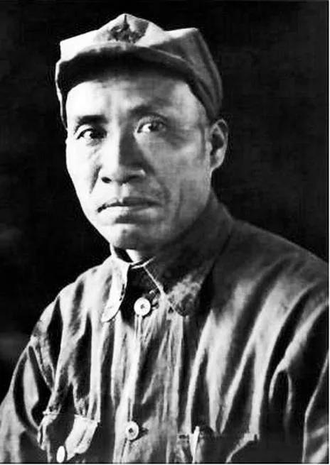 1950年,毛主席讓羅舜初到湖南任職,周總理卻說:你當海軍參謀長 1950年,毛主席讓羅舜初到湖南任職,周總理卻說:你當海軍參謀長