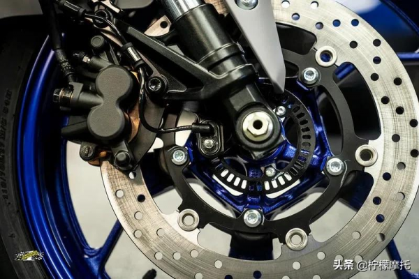 46800元,你要的R3來了 46800元,你要的R3來了