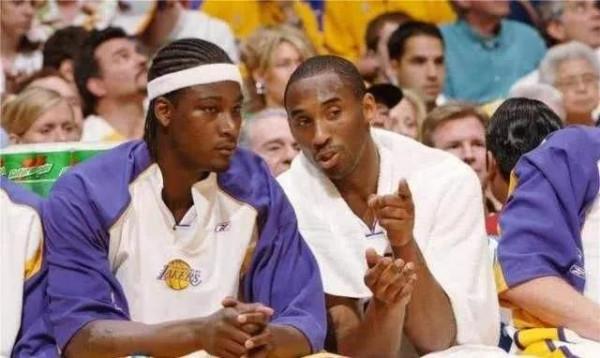 被喬丹推上舞臺,最終悻悻離場!“水貨狀元”誇梅-布朗去哪了? 被喬丹推上舞臺,最終悻悻離場!“水貨狀元”誇梅-布朗去哪了?