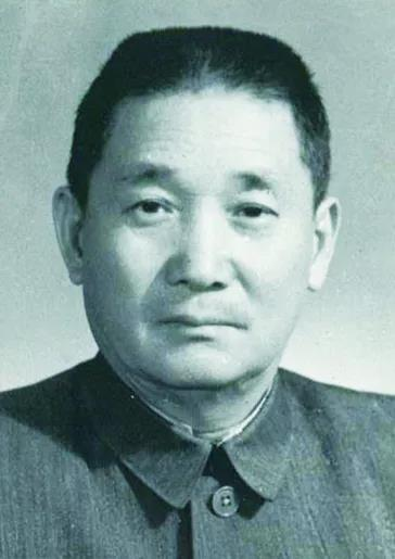 1945年，毛澤東住在桂園，張治中囑咐警衛：保衛他，要勝過我十倍