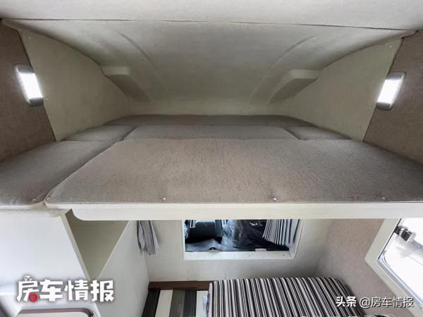 帶四驅的馬自達房車，配1.8T動力自動擋，佈局巧妙能滿足5人睡覺