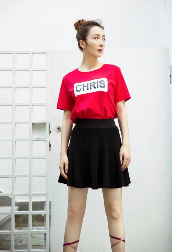 有喜歡李依曉的嗎？她曾是古裝第一美人，現在卻只能演反派角色