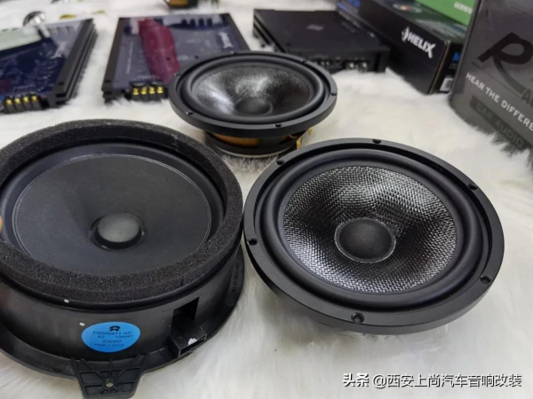 貴族之音讓純電動車王者歸來，蔚來ES8無損升級德國RS貴族音響