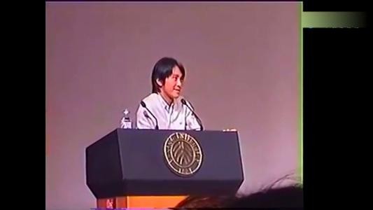 周星馳,就這樣被捧上了“神壇”,清華以及北京學生功不可沒 周星馳,就這樣被捧上了“神壇”,清華以及北京學生功不可沒