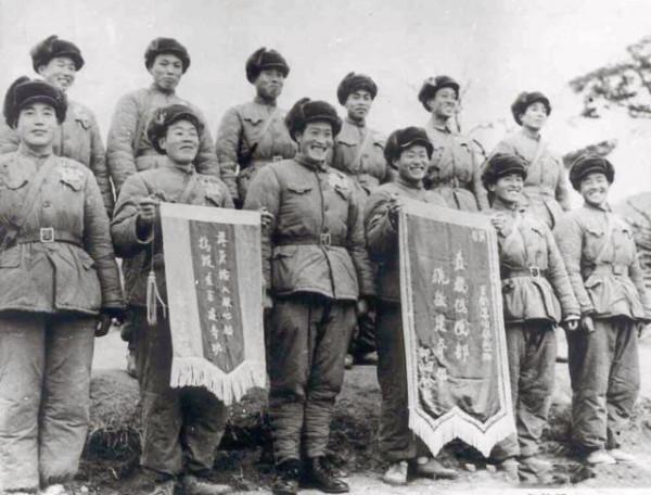 志願軍新兵開炮，歪打正著擊中敵軍重要目標，被記二等功