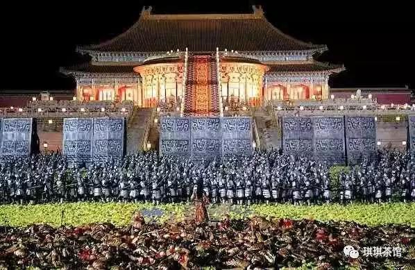 我又看了一遍《滿城盡帶黃金甲》