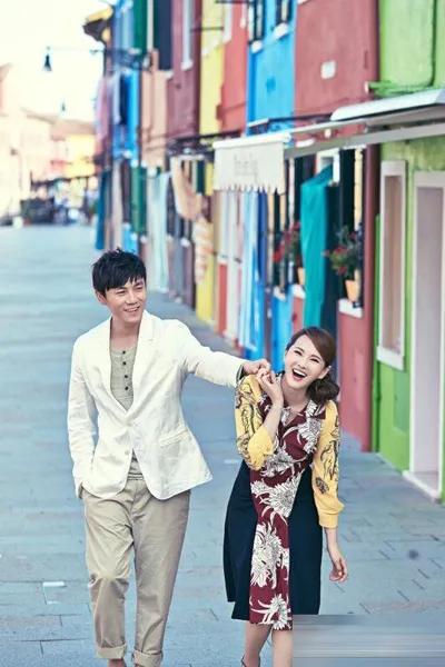 圖她美、圖她風韻猶存?這5位“嫁”給“阿姨”的男星到底圖啥? 圖她美、圖她風韻猶存?這5位“嫁”給“阿姨”的男星到底圖啥?