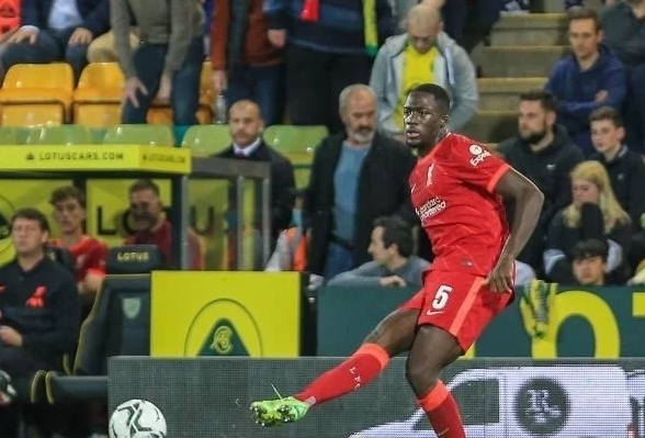 渣叔眼光真毒！4000萬歐簽下新範迪克，一場5-0展現世界級水準