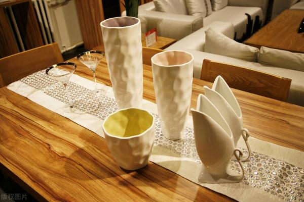 年底家裡大掃除，記住這五個小妙招，打掃衛生省力又不浪費