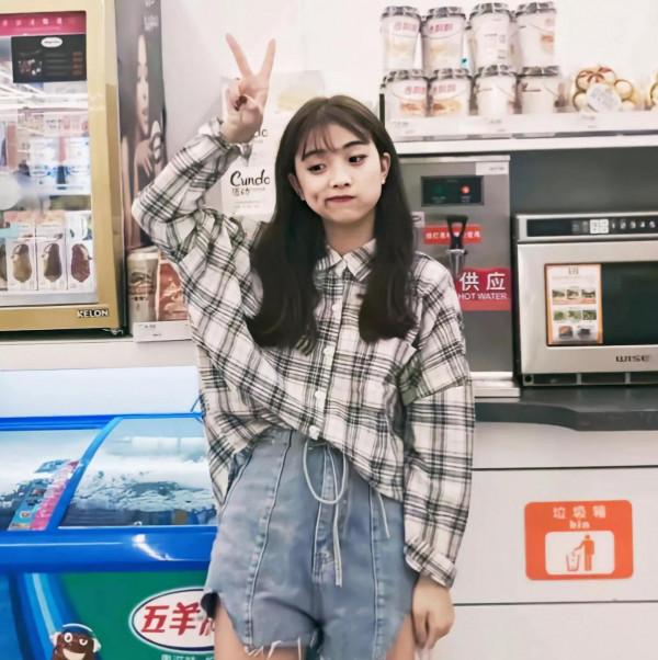 趕上2021年的末班車,陌生的我們相遇在車上 趕上2021年的末班車,陌生的我們相遇在車上