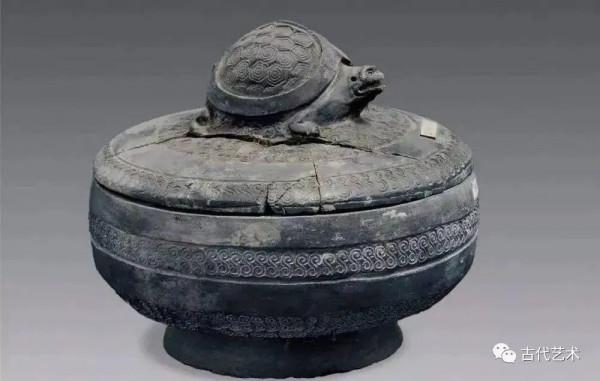 在大西北豪橫三百年的家族墓地，出土的文物太精彩