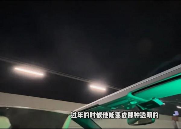 北京遊客穿羽絨服開敞篷車，去青島看透明的海底隧道？是個好建議