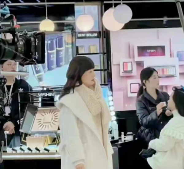 45歲馬伊琍演少女上癮？戴齊劉海假髮扮嫩太違和，不過身材是真好