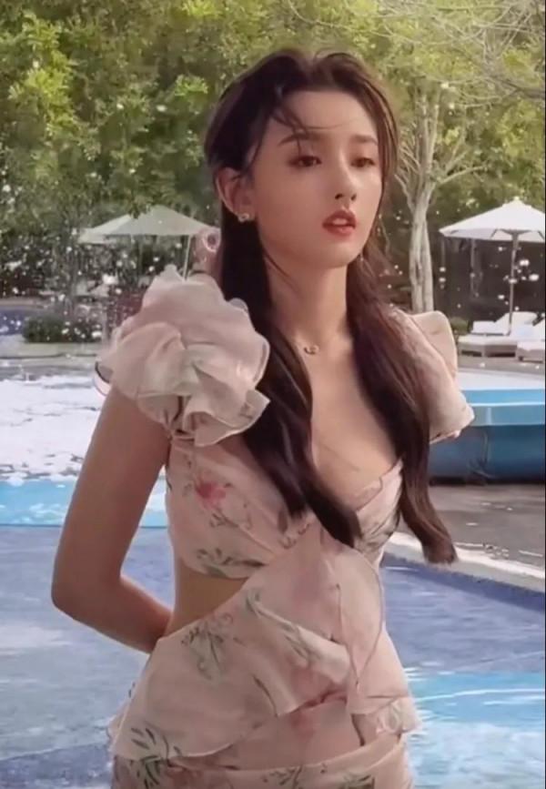 宋祖兒太美了，美的驚心動魄