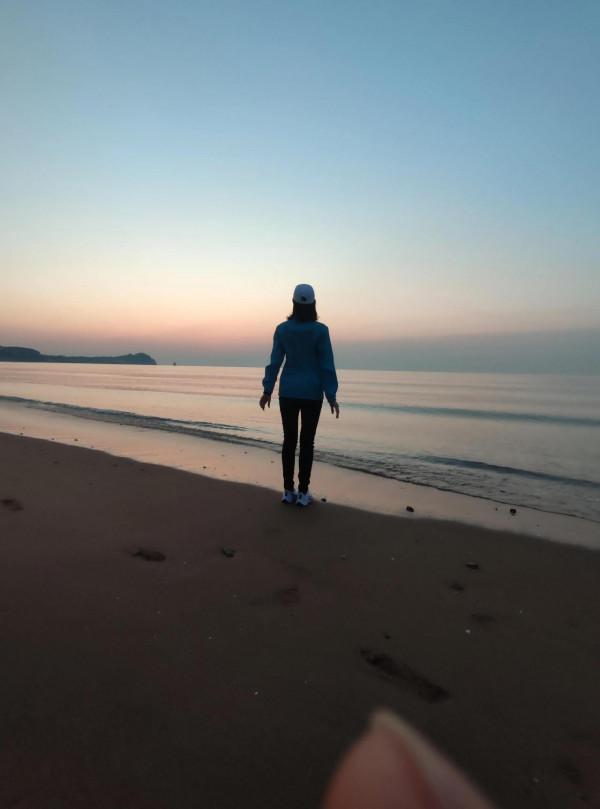 第一次去海邊看日出的感覺