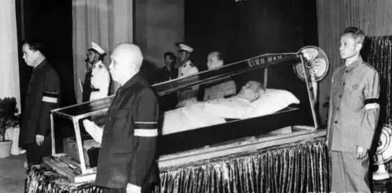 越南“國父”胡志明有多少中國戀人？其中有人為他終身不嫁