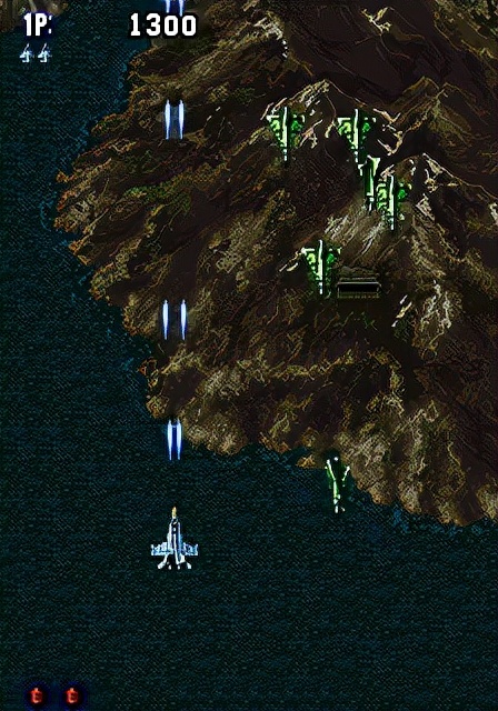 三十年前街機廳最火爆的《四國戰機》,女主“一日司令”讓人難忘 三十年前街機廳最火爆的《四國戰機》,女主“一日司令”讓人難忘