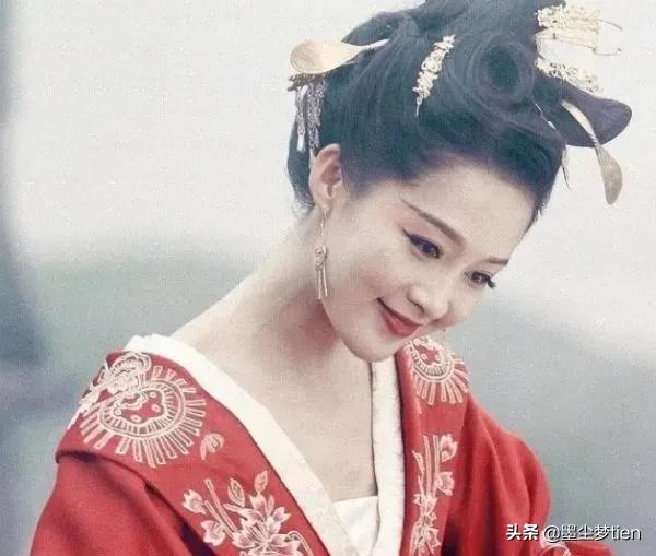 有種“驚豔”叫反派笑，躲過了趙麗穎和李沁，卻被楊穎演技折服