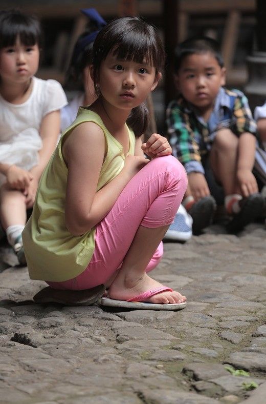 《爸爸去哪兒》萌娃們現狀，石頭魁梧，貝兒全能，費曼胖到認不出