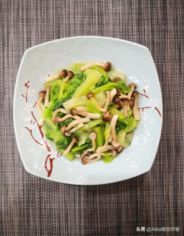 早餐不知道吃什麼，看看我的營養早餐，有葷有素有粗糧，真全面