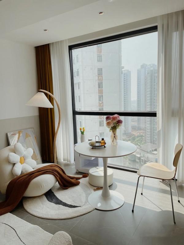 走進她家，才知什麼叫比樣板間還美，舒適又治癒，是理想中的家