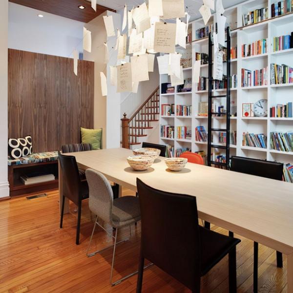 挑選家庭用桌,為什麼更多的人青睞於智慧升降桌? 挑選家庭用桌,為什麼更多的人青睞於智慧升降桌?