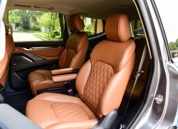 想花20幾萬買中大型SUV，繞不開這三款，質量好動力強油耗低