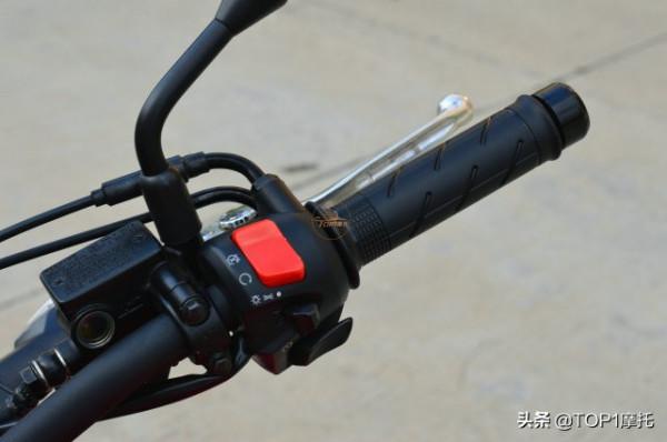 新晉價效比神車 本田CB400F初體驗 動力平順操控靈活 真香