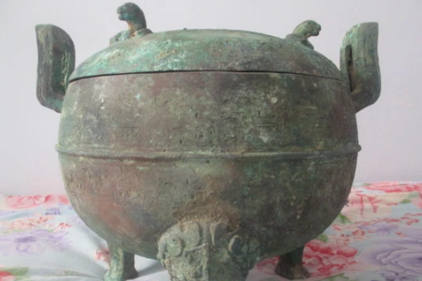 山東發現千年古墓，墓中發現多種陪葬品，墓主人身份到底成謎