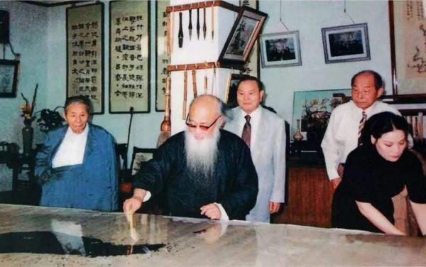 1981年，張大千宴請張學良，張學良卻帶走手寫選單，如今成為珍品