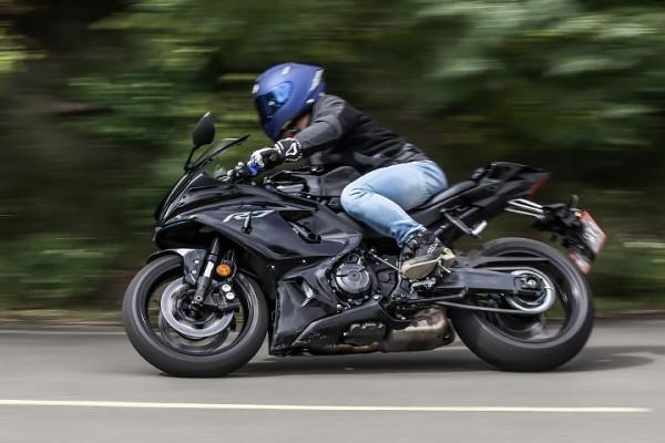 重回18歲，試駕雅馬哈YZF-R7