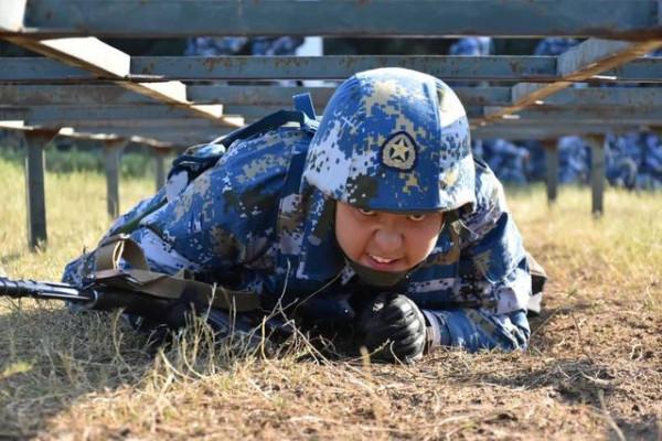 《羋月傳》童星變身海軍兵哥，網友直呼：這才是真偶像