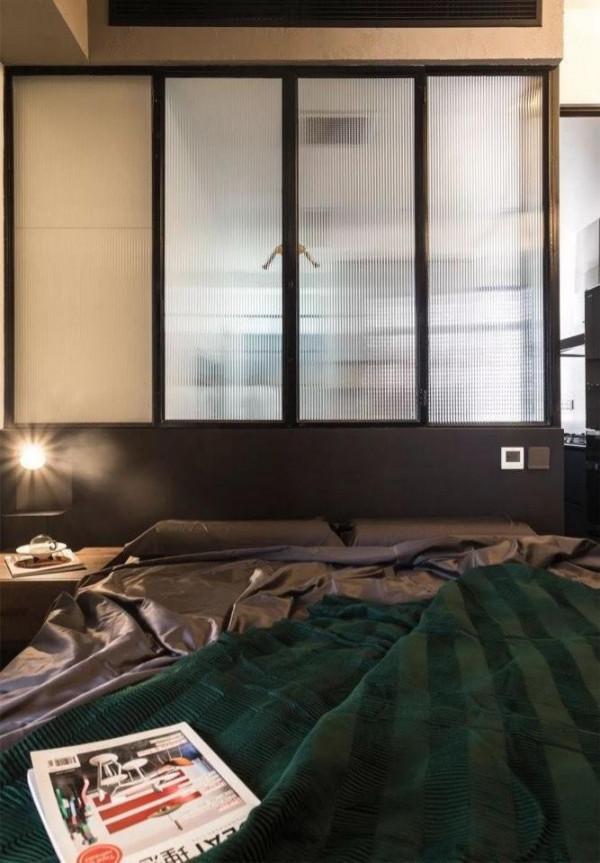 75平單身公寓，採用高差錯層的方法，創造不一樣的空間