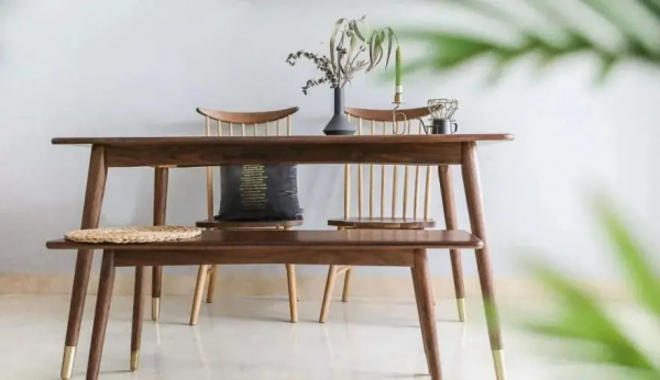 實木餐桌“十買九坑”？網友：後悔買錯了