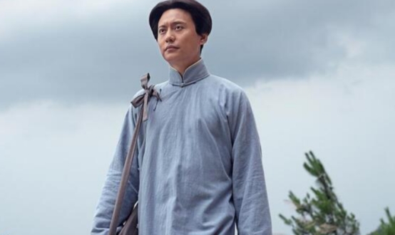 小木匠智救毛主席，主席為感謝送出5份禮物，並交給他一個任務