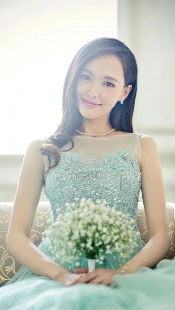 金鷹女神唐嫣 金鷹女神唐嫣