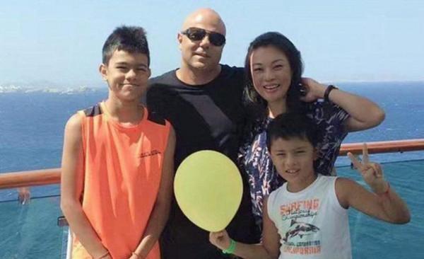 5對娛樂圈的跨國夫妻，有人結婚30年恩愛如初，有人36歲高齡生女