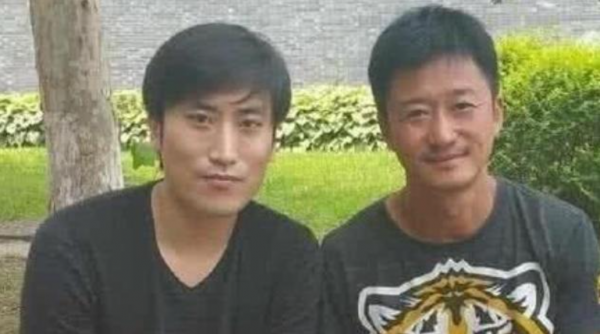 用金條當盆栽，投資過吳京的電影，趙本山的徒弟吳雲飛到底多有錢